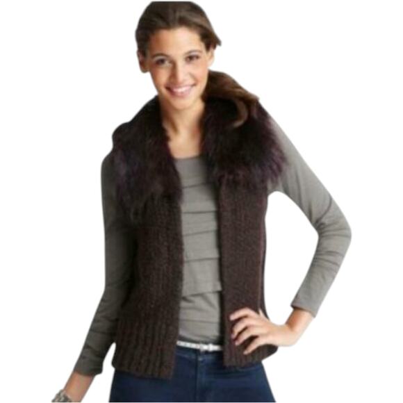 Ann Taylor LOFT Women's Petite M Blackberry Faux Fur Collar Sweater Vest NEW - Picture 1 of 5